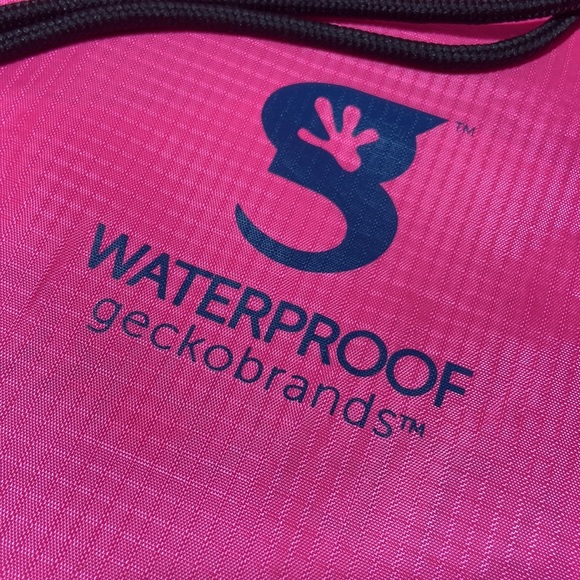 Gecko Brands Waterproof Beach, Pool or Boating Backpack Bag. 24” X 13.5” - Picture 4 of 10